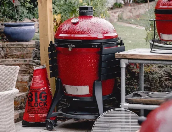 kamado-joe-charcoal-grill